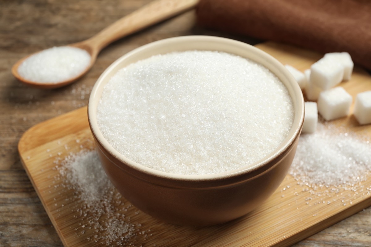 Un bol de sucre en poudre