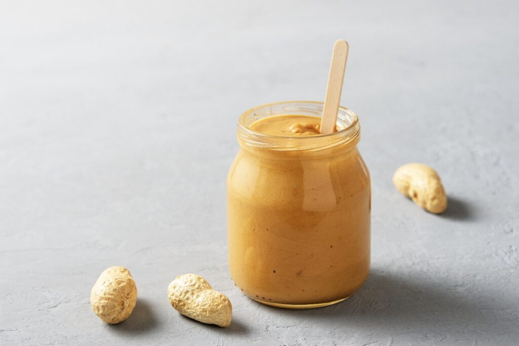 Une pâte d'arachide mise en bocal
